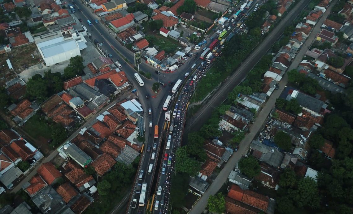 Kemacetan di Simpang Jomin Efek One Way
