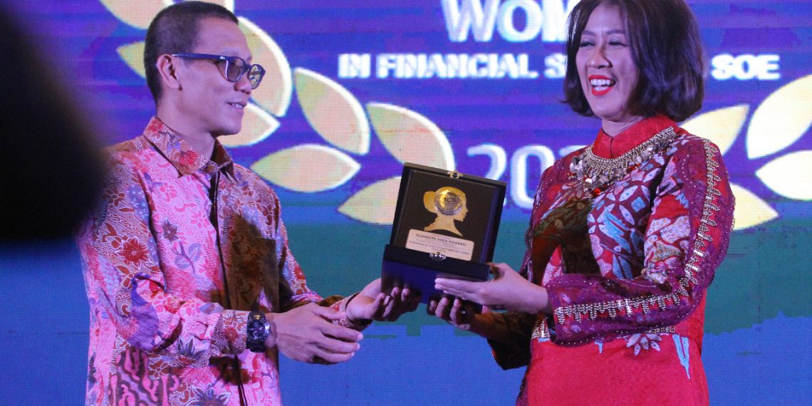 BTN Raih Top 100 Most Outstanding Woman 2022