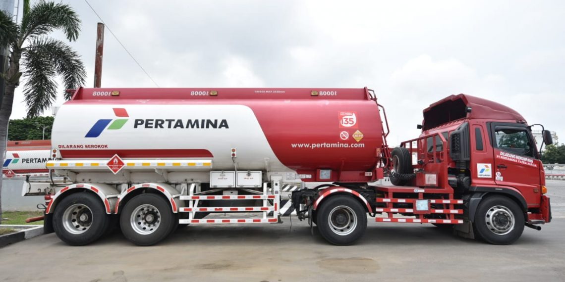 Bersama Kepolisian, Pertamina Patra Niaga Berhasil Pindahkan Mobil Tangki dari Lokasi Kecelakaan dengan Aman