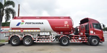 Bersama Kepolisian, Pertamina Patra Niaga Berhasil Pindahkan Mobil Tangki dari Lokasi Kecelakaan dengan Aman