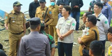 Bupati Halsel Tinjau Jembatan Desa Gane Luar