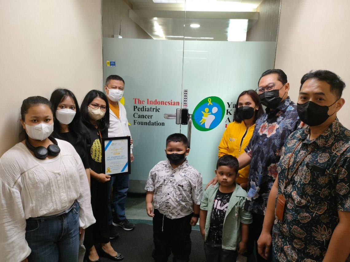 Mandiri Inhealth Salurkan Donasi kepada Anak-anak Penyintas Kanker di Indonesia