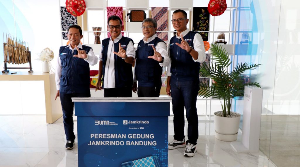 Perkuat Layanan, Jamkrindo Resmikan Gedung Kantor Baru di Bandung