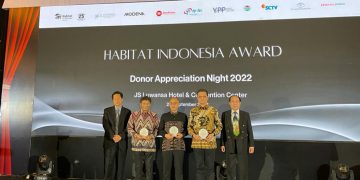 Chandra Asri Raih Penghargaan Community Builder Dari Habitat For Humanity Indonesia melalui Donor Appreciation Night