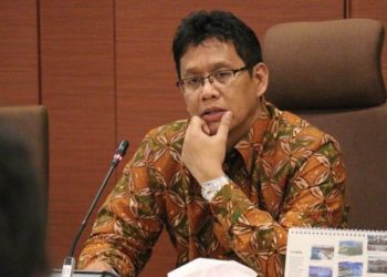 51 Persen Masyarakat Indonesia Simpan Uang di Bawah Bantal