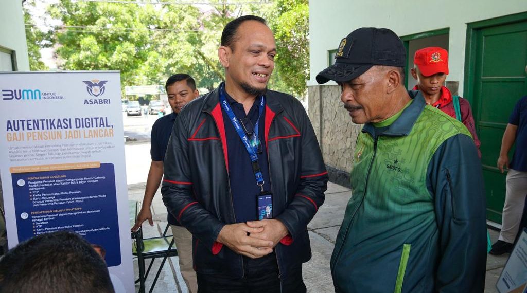 Autentikasi Digital ASABRI Kepada Wisudawan Purnawira Perwira Tinggi TNI AD