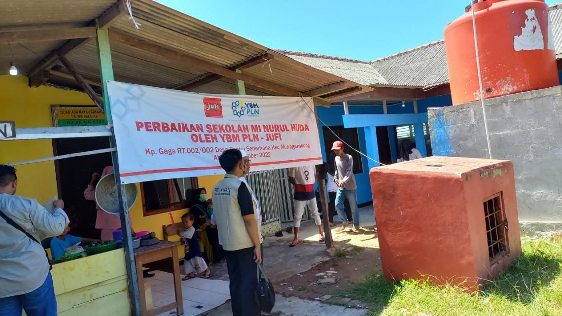 YBM PLN-Jufi Resmikan Renovasi Sekolah di Muara Gembong