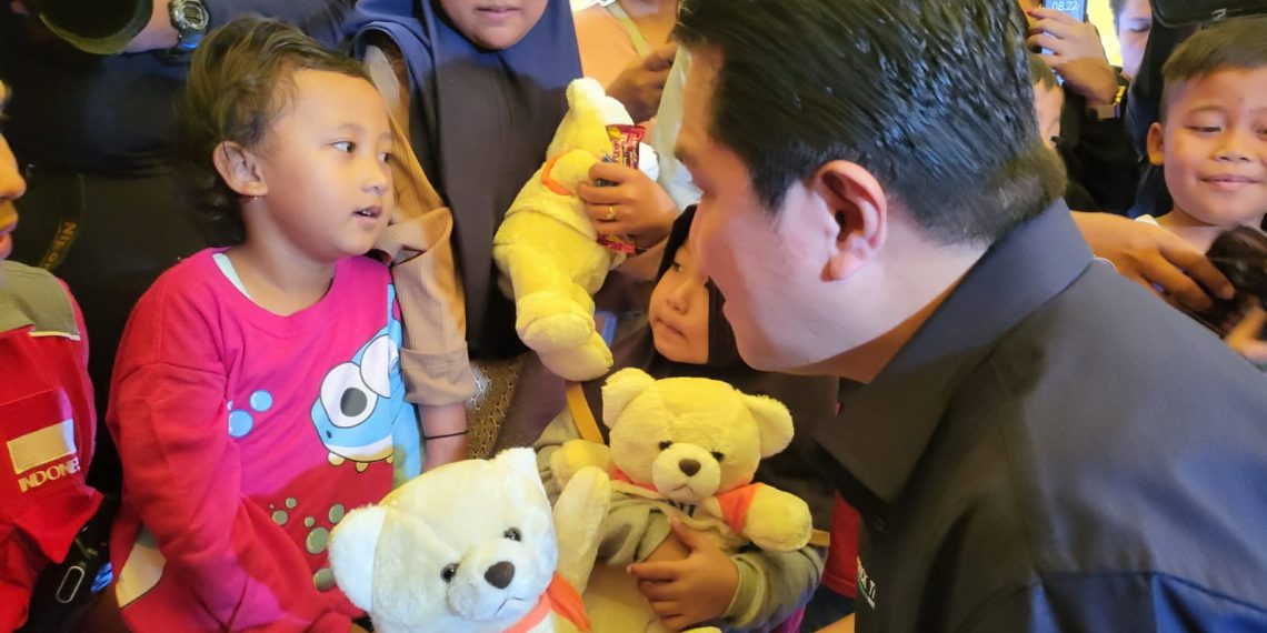 Menteri BUMN Erick Thohir Kunjungi Trauma Healing Korban Gempa Cianjur