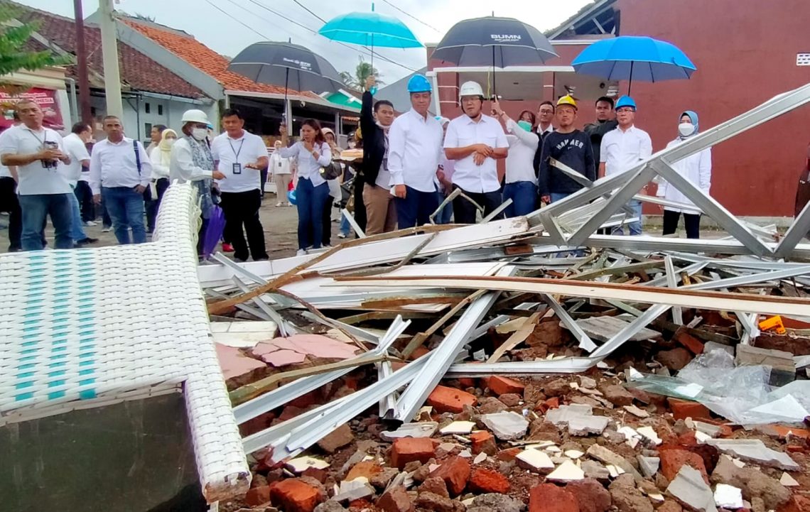 Direksi BBTN Terjun Langsung Bantu Korban Bencana Cianjur