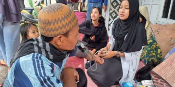 Jurnalis Filantropi Bersama Relawan Paramedis Periksa Kesehatan Penyintas Gempa Cianjur