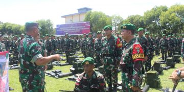 Kasdam XIV/Hasanuddin Tinjau Gelar Riksiapops Satgas Satuan Organik Yonif 721/Mks Di Wilayah Papua