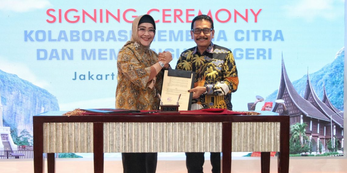 Perkuat Layanan di Daerah, BNI dan Bank Nagari Kolaborasi Membina Citra Dan Membangun Negeri