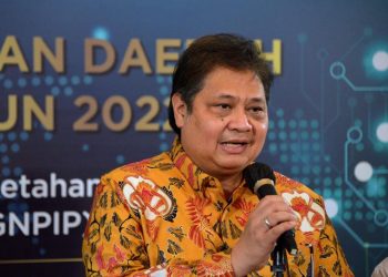 Airlangga Laporan ke Jokowi: Pertumbuhan Ekonomi Diramal Melambat di 2023