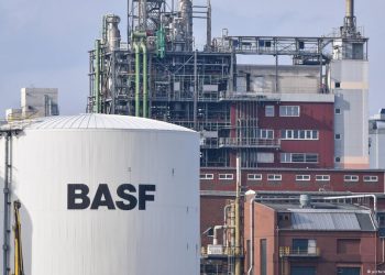 Bahlil: Perusahaan Asal Jerman Bakal Bangun Pabrik Baterai Mobil Listrik di Indonesia Tahun Ini