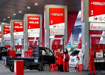 Ekonom Celios: Sekarang Saatnya Turunkan Harga Pertalite dan Solar