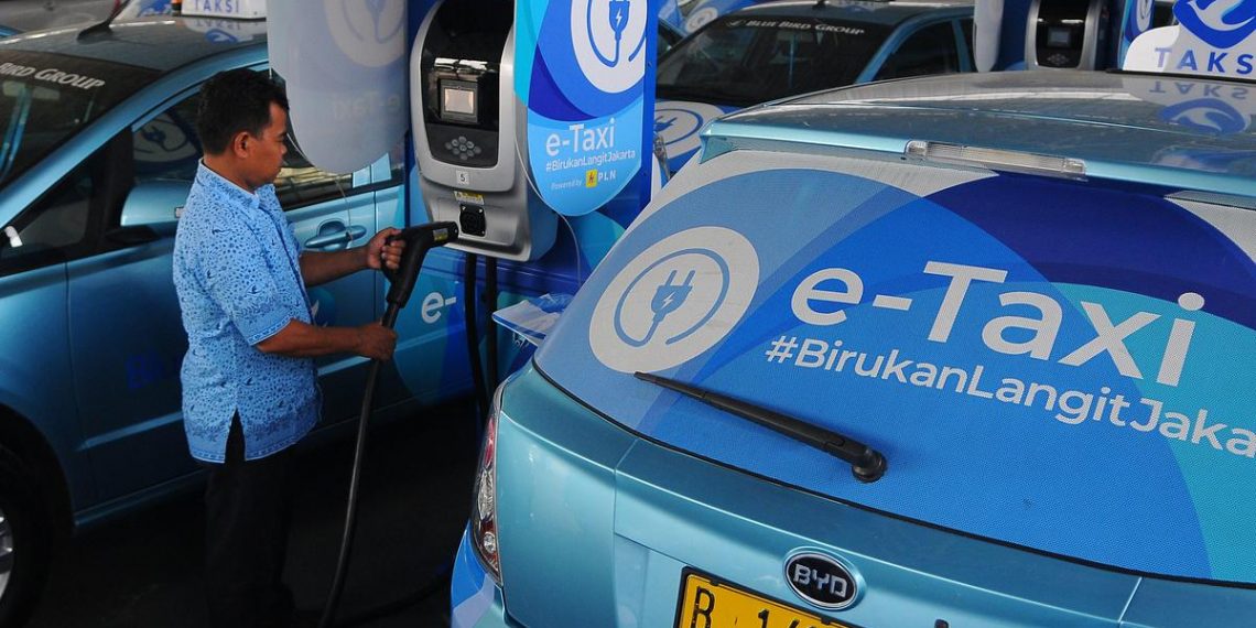 Blue Bird Tambah 500 Unit Kendaraan Listrik Tahun Ini