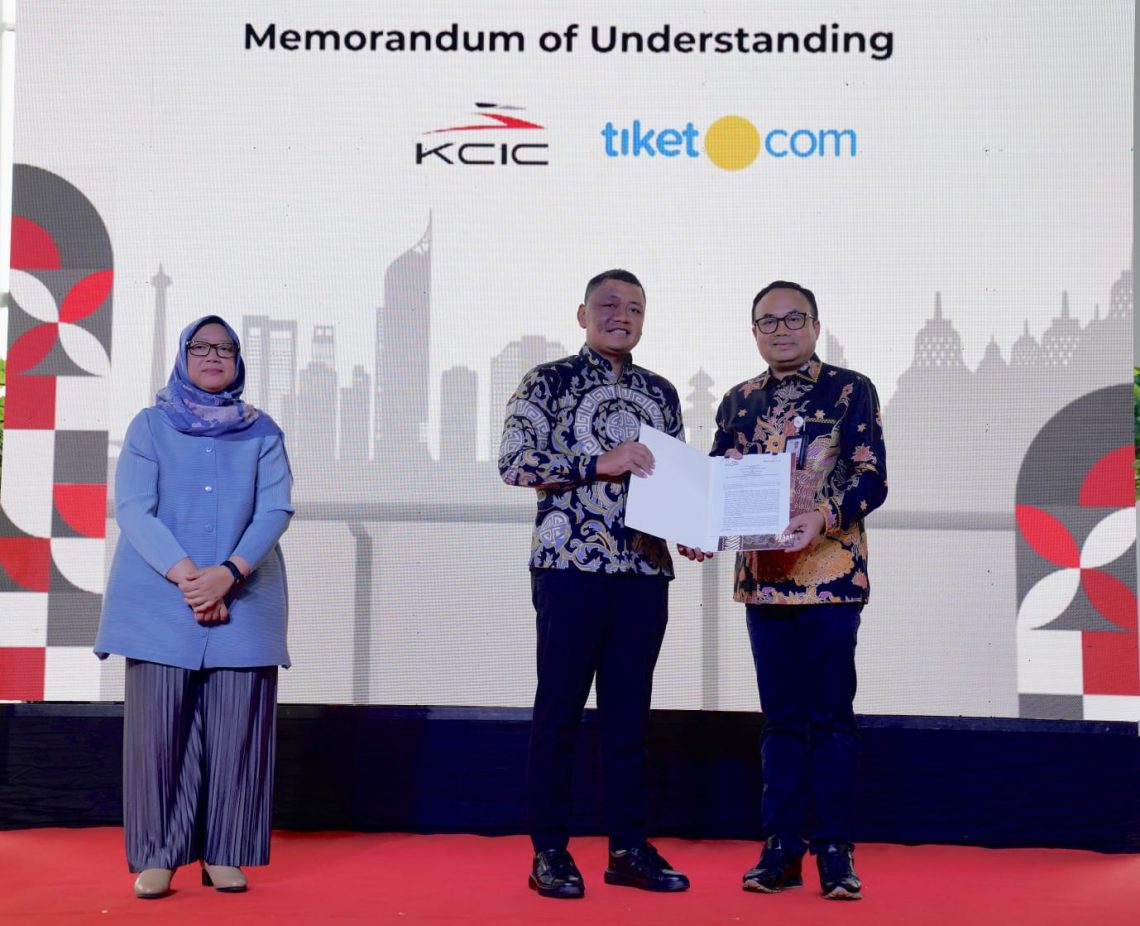 Platform tiket.com Akan Jual Tiket Kereta Cepat Jakarta Bandung