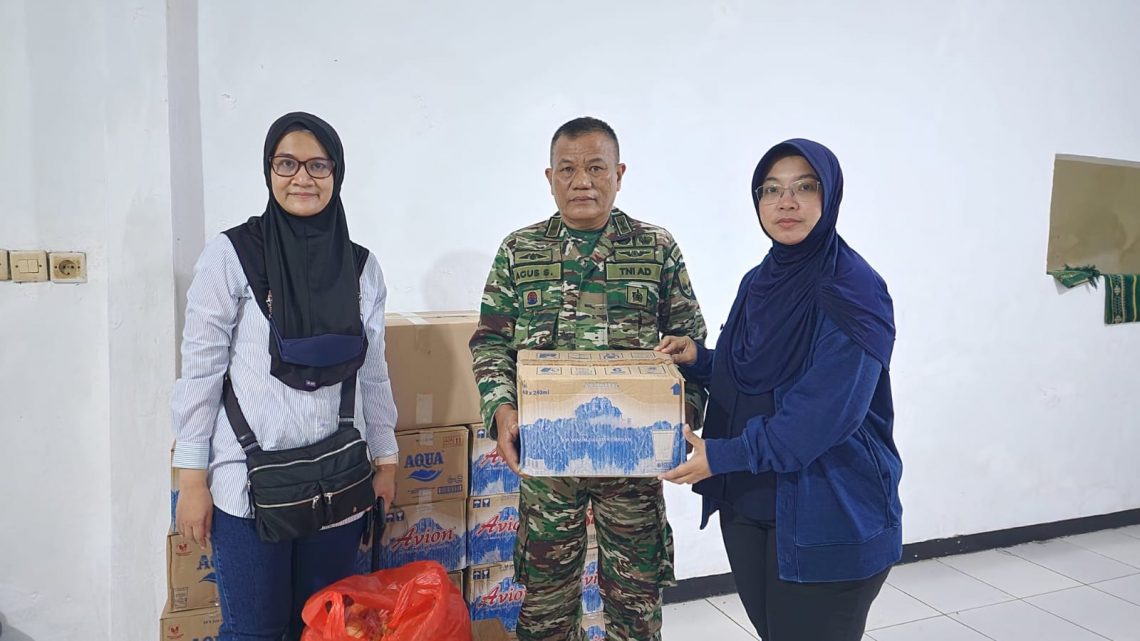 Pertamina Salurkan Bantuan untuk Warga di Plumpang