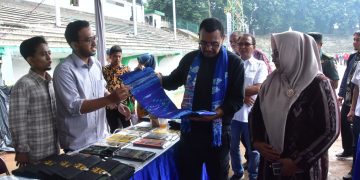 Pastikan Sembako Murah Sampai ke Pelosok Indonesia, Erick Thohir Gelar Pasar Rakyat BUMN di Gresik