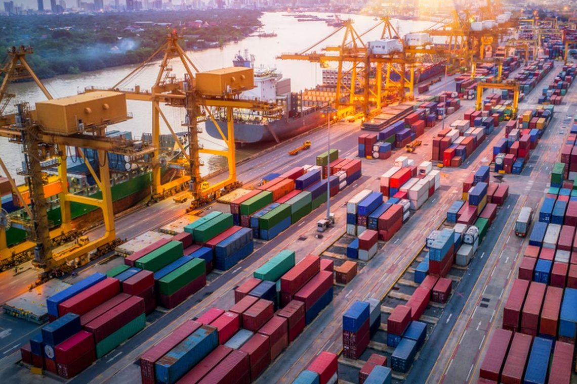 Neraca Dagang Indonesia Surplus 3,94 Miliar Dolar AS di April 2023