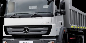 Bridgestone EMSA & SULP terpilih sebagai ban original equipment (OE) dari truk MercedesBenz Axor Euro 4