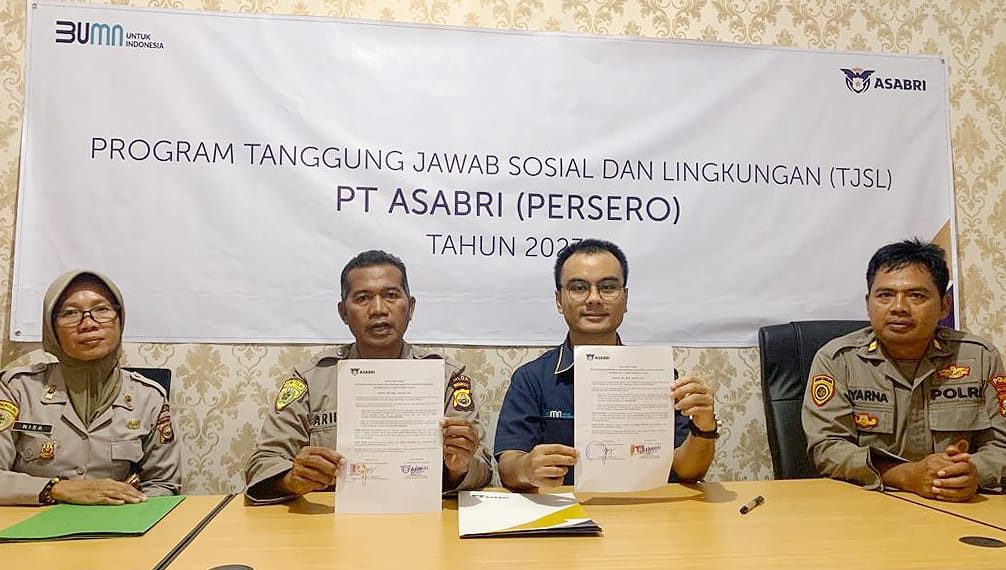 Dalam Rangka Hut KE-77 Bhayangkara, Asabri Serahkan Bantuan Sarana Dan Prasarana Kepada Polda Bengkulu