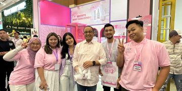 Anies Baswedan Dan Istri Dukung Brand Lokal IsWhite