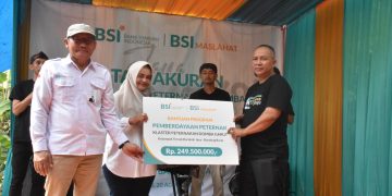 Optimalisasi Zakat Muqayyad Donatur, BSI Maslahat Salurkan Melalui Program Klaster Peternakan Domba Garut di Bandung