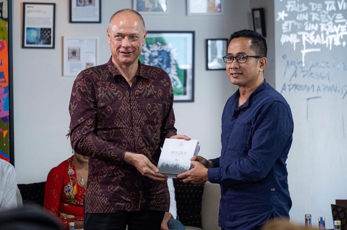 The Apurva Kempinski Bali dan Andre Syahreza Mempersembahkan Peluncuran Buku ‘Prosa Gerilya’