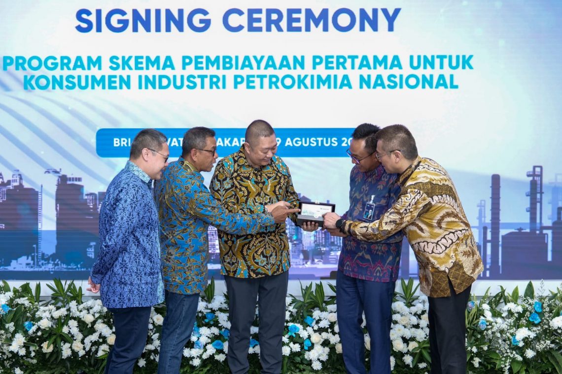 Chandra Asri dan BRI Jalin Kerja Sama Fasilitas Pembiayaan untuk Dukung Rantai Nilai Industri Petrokimia Nasional