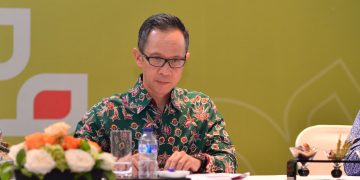 Transisi Energi Tak Bisa Sekejap, Ini Kata Bos OJK