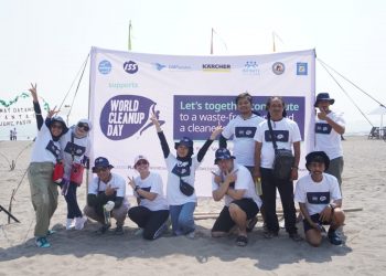 Lets Do Its Dalam Aksi World Cleanup Daydi Pantai Tanjung Pasir