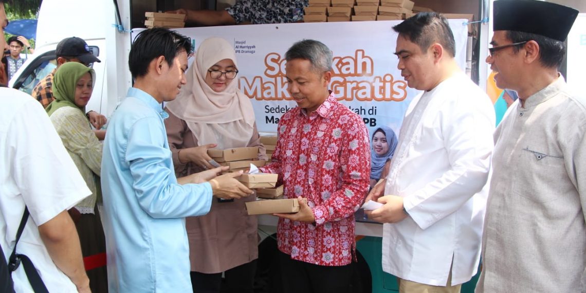 BSI Gelar “Jumat Berkah” untuk Umat, Masjid IPB jadi Lokasi Pertama