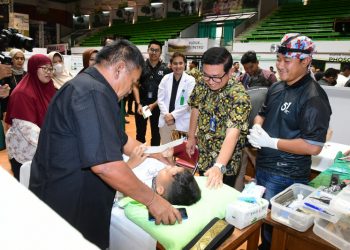 Dalam Rangka Memperingati Hari Kesehatan Nasional,Petrokimia Gresik Komitmen Tingkatkan Derajat Kesehatan Masyarakat Sekitar Perusahaan