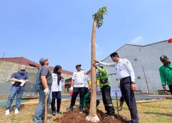 Tukar Sampah Jadi Pohon, Trinseo Volunteer Day Dorong Inisiasi Penghijauan Lingkungan Melalui Penanaman Pohon dan Edukasi Sampah