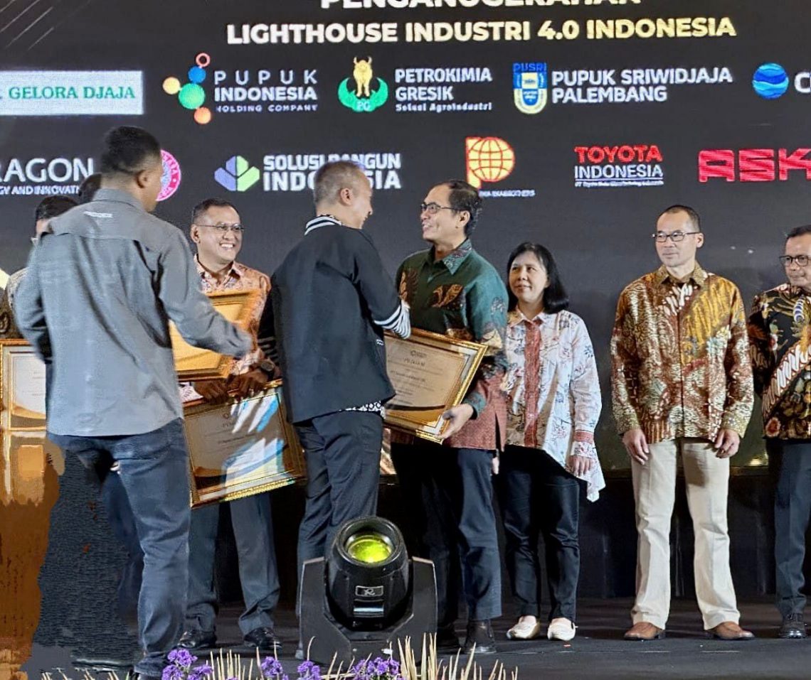 Chandra Asri Group Raih Penghargaan “National Lighthouse Industry 4.0” dari Kementerian Perindustrian