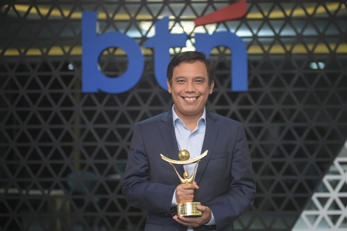 Dirut BTN Raih Penghargaan The Best CEO Leading Change Innovation