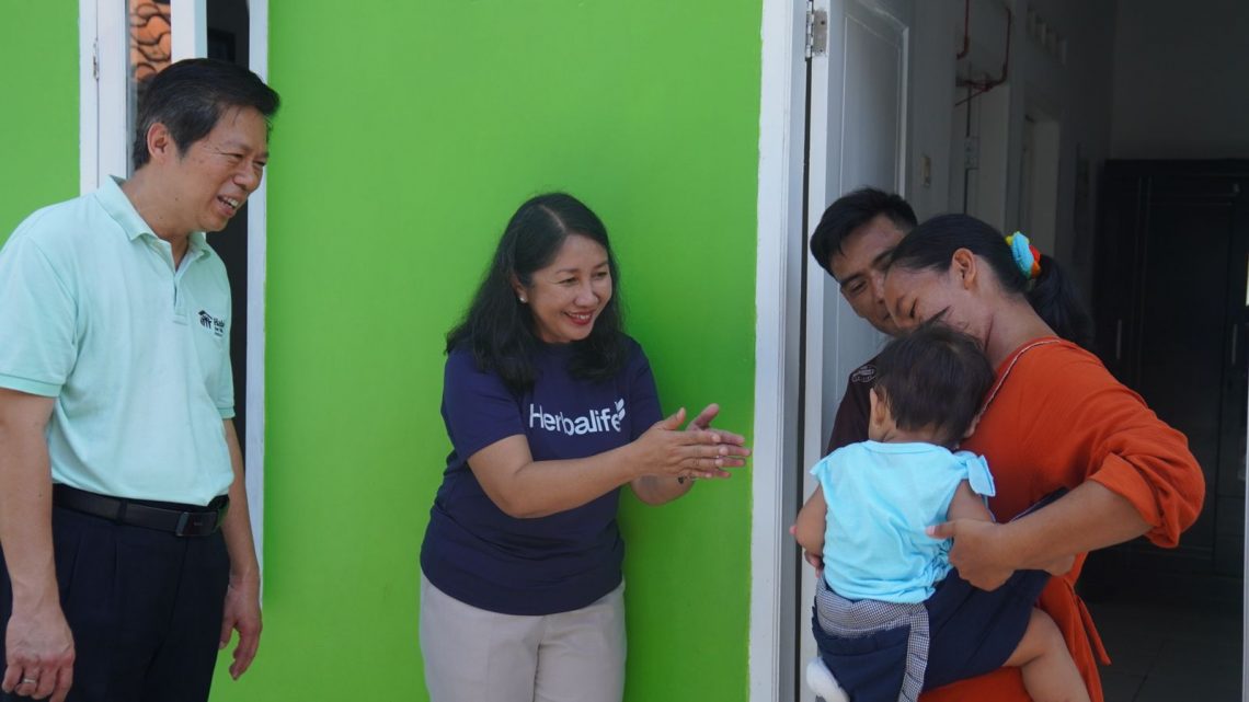 Herbalife Serah Terimakan Rumah