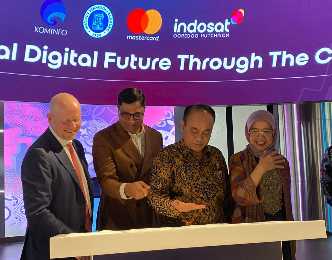 Indosat Ooredoo Hutchison dan Mastercard Umumkan Kemitraan Cybersecurity Center of Excellence