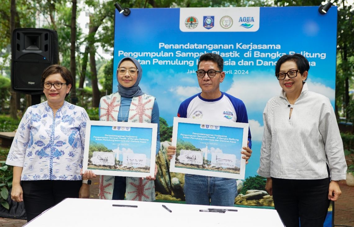 AQUA dan Ikatan Pemulung Indonesia Jalin Kerja Sama Mengurangi Sampah Plastik di Destinasi Wisata Prioritas Bangka Belitung