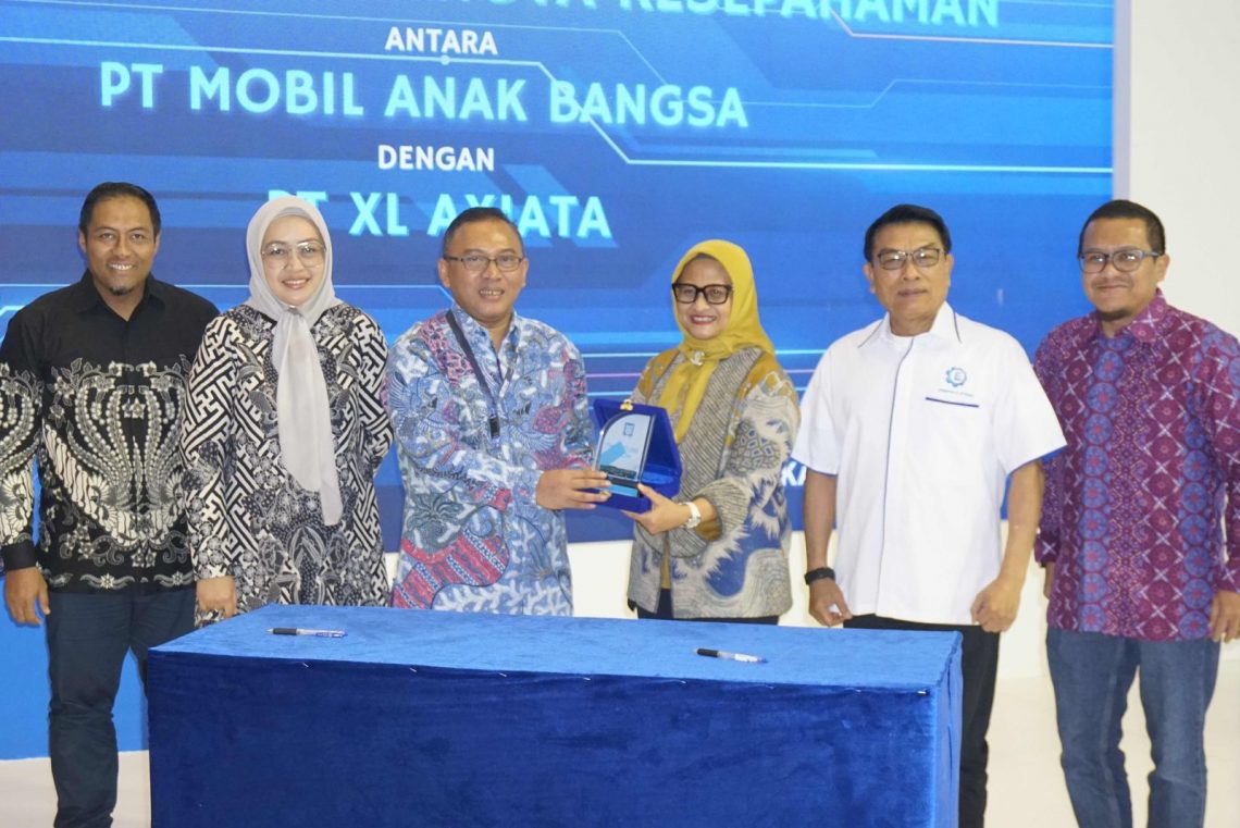 Siap Dukung Industri Mobil Listrik Nasional XL Axiata Sediakan Layanan ICT untuk PT Mobil Anak Bangsa
