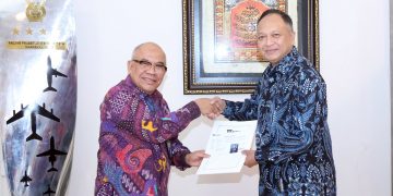 Dirut Asabri Serahkan Jaminan Pensiun Untuk Marsekal Fadjar Prasetyo