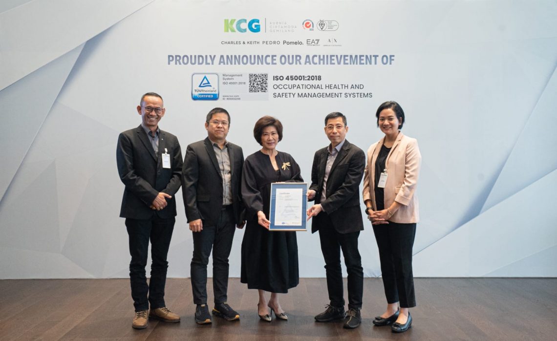 PT Kurnia Ciptamoda Gemilang (KCG) Meraih Sertifikasi ISO 45001:2018 untuk Sistem Manajemen Kesehatan dan Keselamatan Kerja