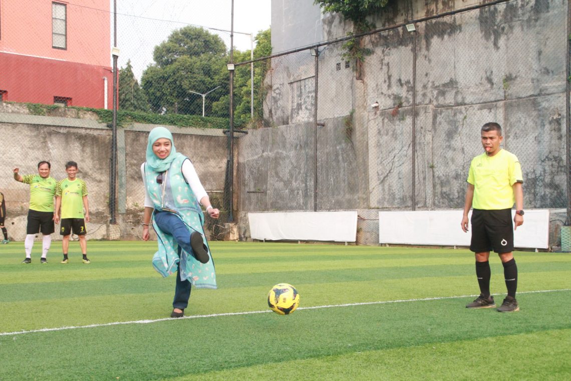 Pertandingan Persahabatan PHE – Pewarta Foto