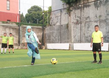 Pertandingan Persahabatan PHE – Pewarta Foto