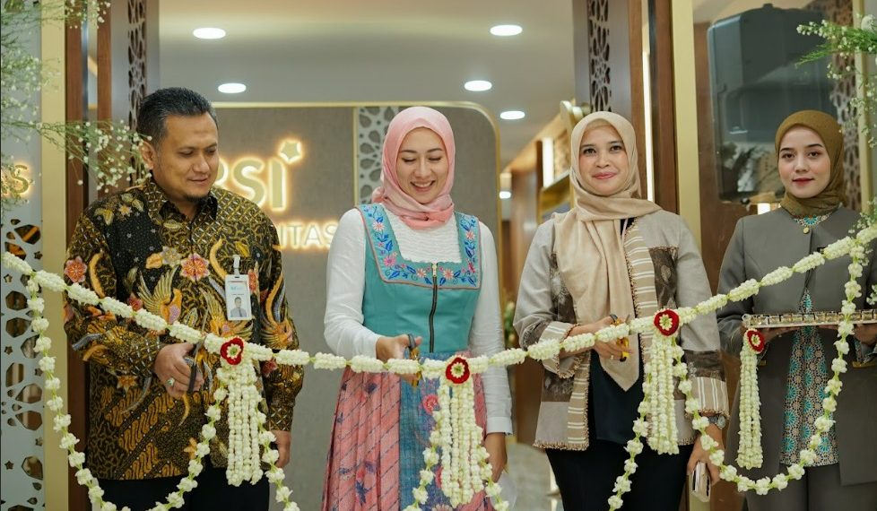 Tingkatkan Layanan Wealth Management Syariah, BSI Resmikan Outlet BSI Prioritas di Surabaya & Pondok Indah