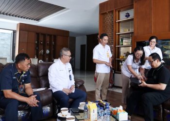 ASABRI Serahkan Manfaat Tabungan Hari Tua (THT) dan Jaminan Pensiun Pertama Kepada Wakil Kepala Kepolisian Negara Republik Indonesia Komjen Pol (Purn) Gatot Eddy Pramono