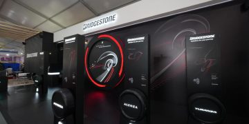 Bridgestone Indonesia Hadir di GIIAS 2024 dengan Inovasi Produk Terbaru, Aktivitas e-Motorsports dan Beragam Promo Menarik