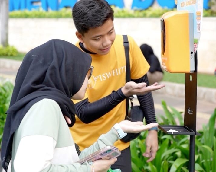 ISWHITE Hadirkan 10 Dispenser Body Sunscreen GRATIS di 10 Titik CFD untuk Meningkatkan Kesadaran Proteksi Kulit dari Sinar Matahari