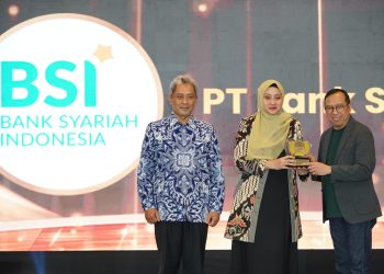 Konsisten Dukung Bisnis Berkelanjutan Dengan Portofolio Rp59,2 Triliun, BSI Raih Dua Penghargaan